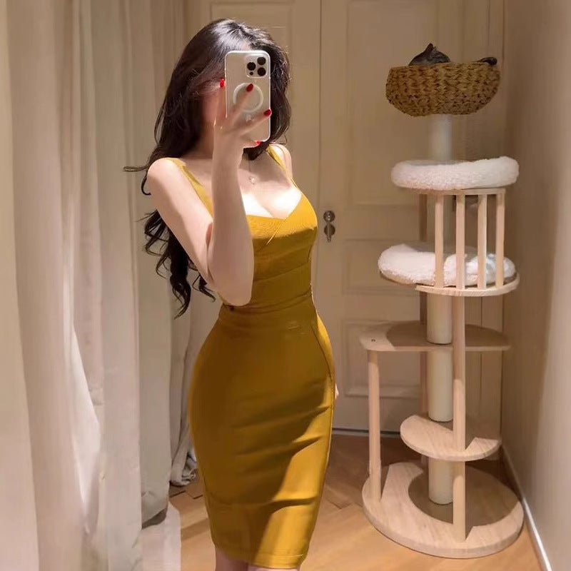 Éclat d’Or Gown