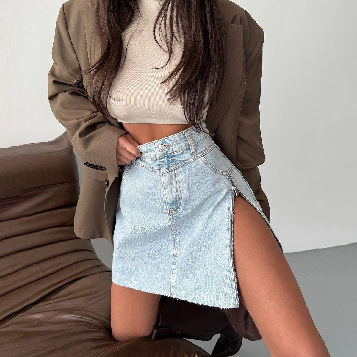 Casual Zipper Detail Slit Denim Skirt