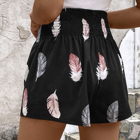 Casual Feather Print Elastic Waist Shorts
