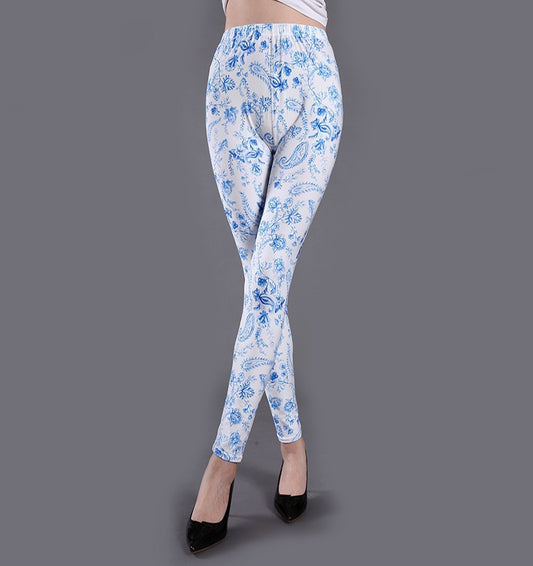 FeatherFit Spring Leggings
