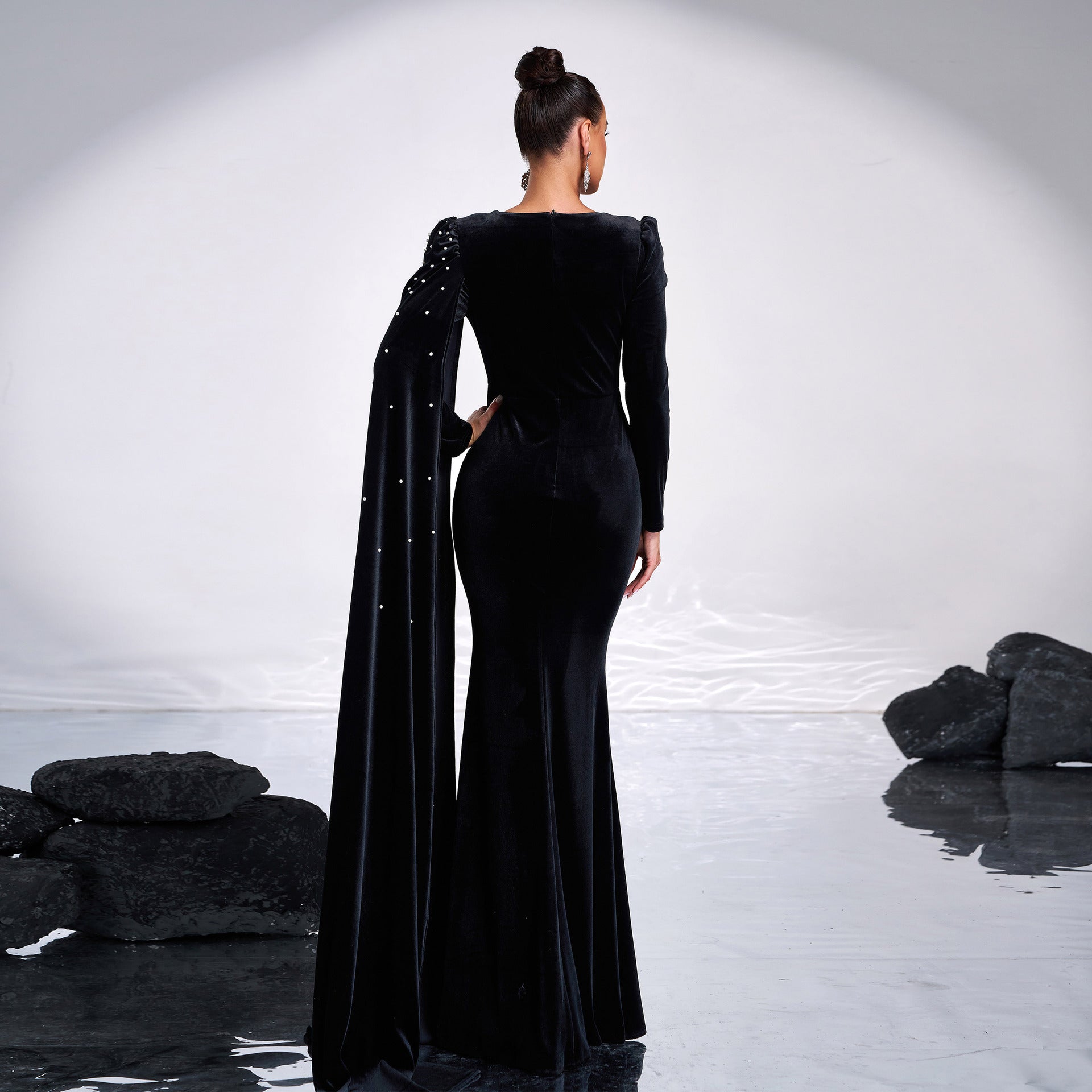 Velvet Round Neck Long Sleeve Rhinestone Evening Dress - Sculptify™
