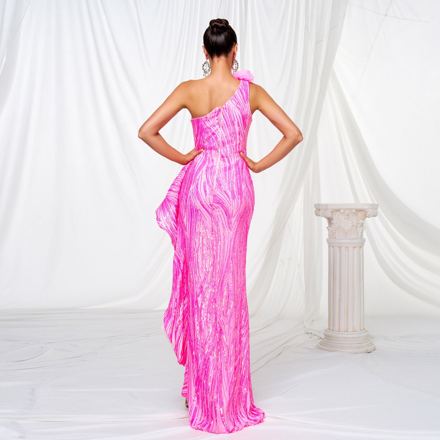 One-shoulder Diagonal Collar Sequined Slit Evening Dress - Sculptify™